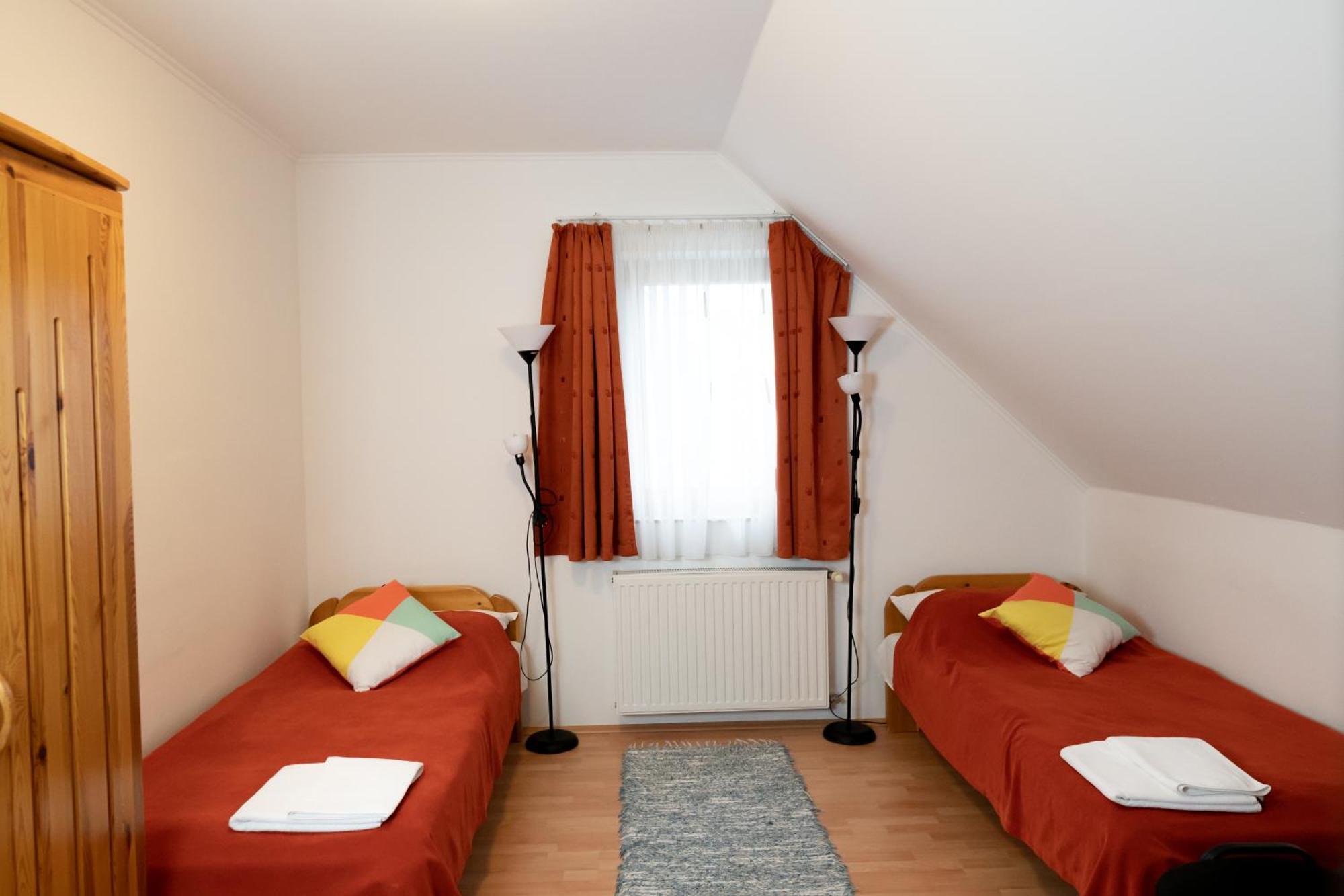 Liszt Apartman Pecs Exterior photo