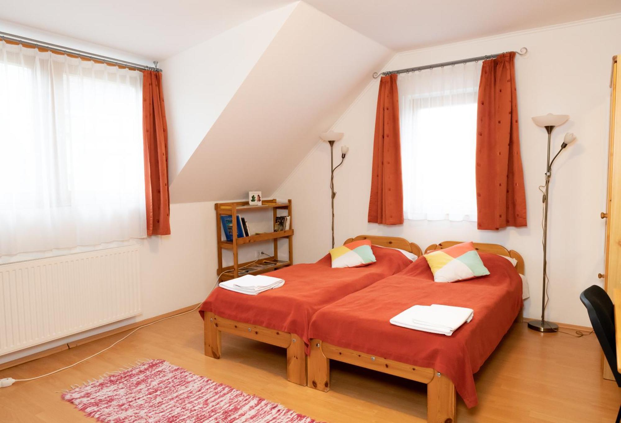 Liszt Apartman Pecs Exterior photo