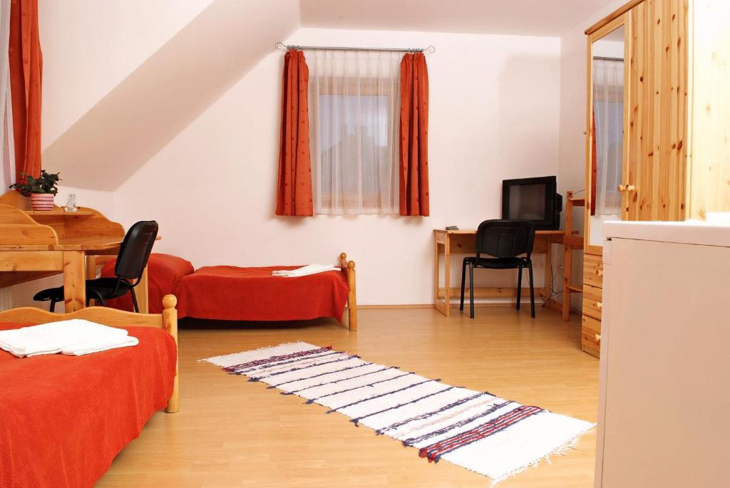 Liszt Apartman Pecs Exterior photo